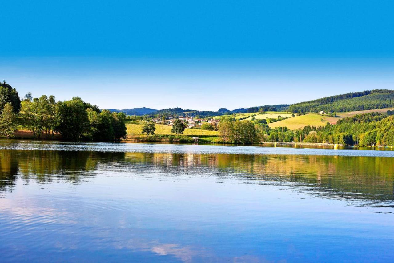 Camping Le Lac Des Sapins Cublize Εξωτερικό φωτογραφία